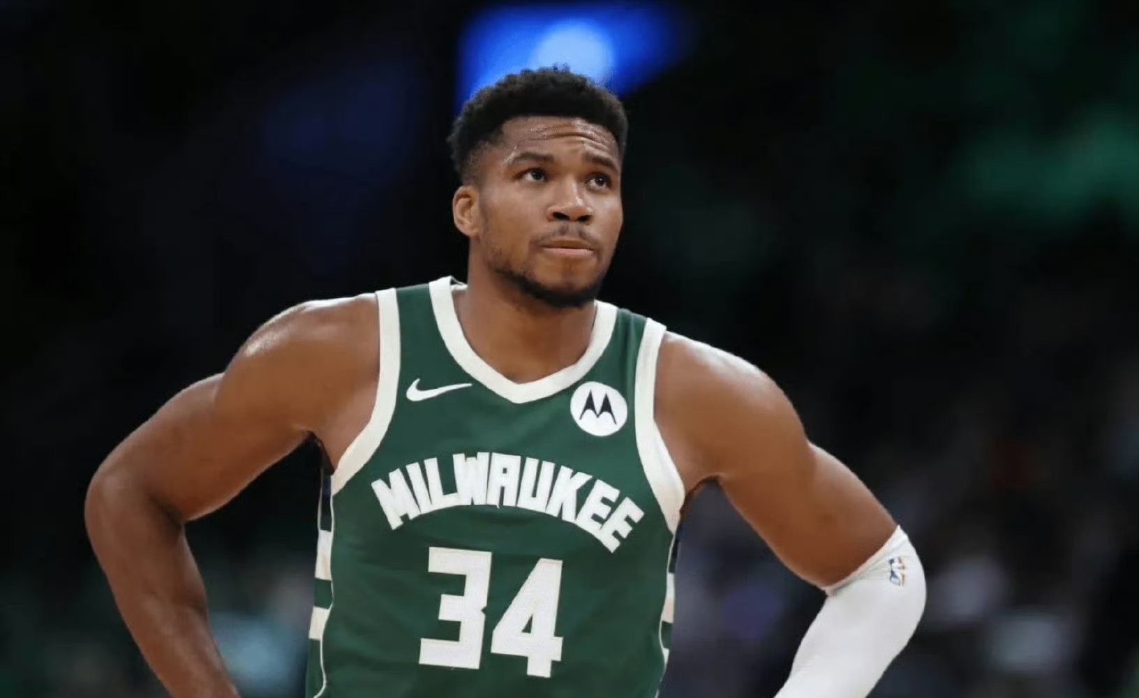 乐鱼app下载地址 字母哥官方宣布出色发挥新规，独行侠引发争议！